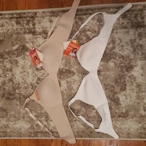 Warner's Wire Free Bras set of 2 NWT 34A